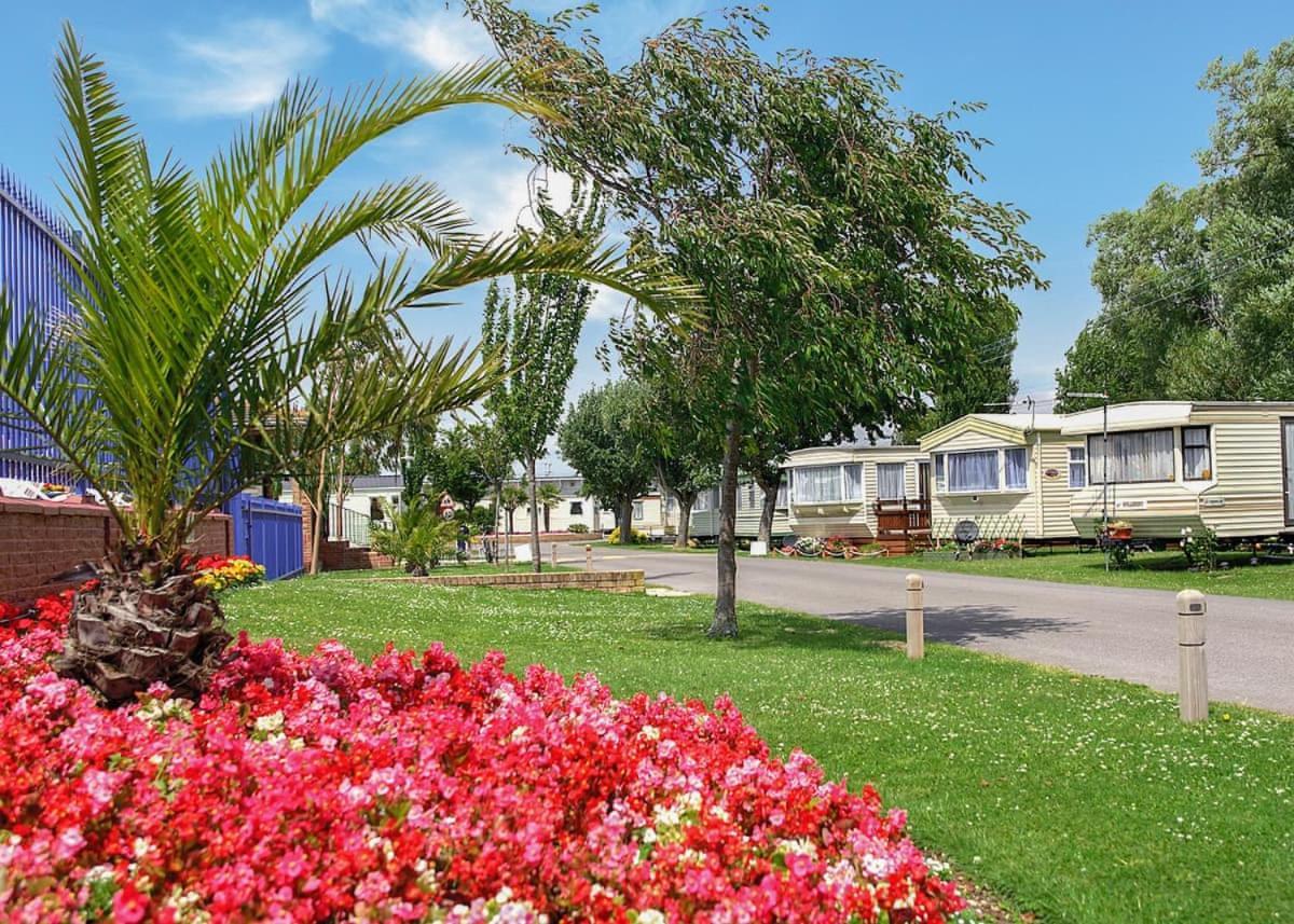 Riverside Caravan Holiday Park Богнор-Регис Экстерьер фото